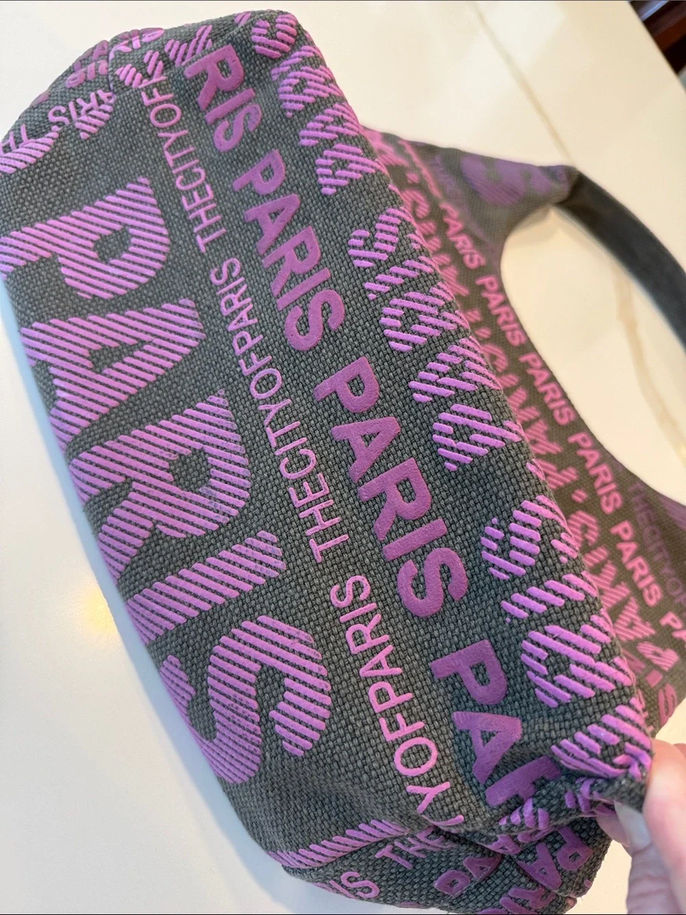 ROBIN RUTH-THE CITY OF PARIS Tourist bag